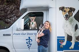 Under the leadership of dr. Blue Door Vet Home Blue Door Vet Mobile Vet Practice Portland
