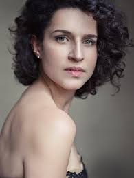 Portrait Alice. Natural light,...