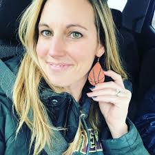 Amanda Rebeka's Instagram, Twitter & Facebook