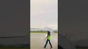 Hadrava memarkir pesawatnya seperti mobil. Jurusan Kerja Markir Pesawat Jurusan Kerja Markir Pesawat Jurusan Kerja Markir Pesawat Kemarin Boeing Goodorbadjojo Saat Naik Pesawat Terlihat Mesin Peranan Mesin Pesawat Agar Pesawat Dapat Melayang
