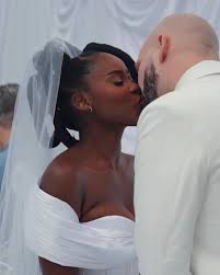 Lerato Nxumalo shares a glimpse into her officiating ceremony, now officially married. 💍👰🏾‍♀️