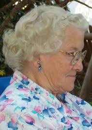 Hillary Spence's Instagram, Twitter & Facebook