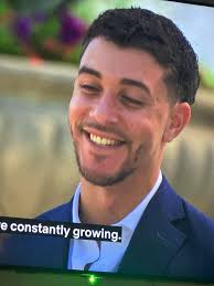 Can somebody please put some teeth in his mouth make them good😍🫣 1圖!  Dinser Prite KantPrice Sente зреса Mon-Thur $10.99 Hon-Ther T 5onl $12.99  Spny S 909-626-8967 feda Frida Prim