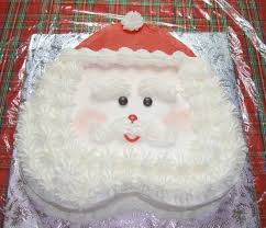 Christmas Cake Santa Claus Made Out Of Heart Shaped Pan We Got The Idea From A Swiss Colony Catalog Y Heart Shaped Cake Pan Heart Shaped Cakes Christmas Cake