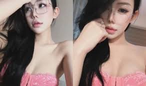 Thazin Oo Live Stream