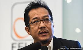 She commenced practice as a litigation lawyer with messrs james khong and subsequently as a corporate and conveyancing lawyer with messrs gideon tan razali zaini. Razali Ibrahim Berjaya Batal Saman Synergy Promenade Malaysiakini