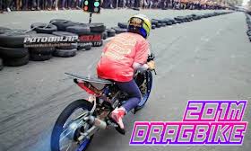 Download Drag Bike 201m Indonesia Mod Apk All Version Drivergo96 Drag Bike Drag Racing Games Racing Bikes