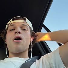 nicalassturniolo || stopp he actually looked good as a teenager lmaoo...