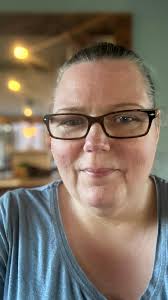 My daughter has sent 15 emails to local professors and received no  response; is this normal? Should we continue emailing, or should we give up 