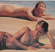 Hottest Female Celebrities (sexy women, girl celebs) album (page 8 of 37,  full images gallery)