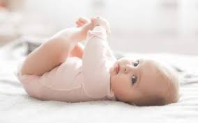 You can start to increase the frequency of baby's bath time between 6 and 12 months. A 5 Month Old Schedule Feeding Sleeping Play Times