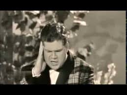 Etliche starts der damaligen zeit spielen mit wie harald juhnke, heinz ehrhardt, karin dor, gus backus, hannelore auer, bill ramsey. Bill Ramsey Ohne Krimi Geht Die Mimi Nie Ins Bett 1962 Youtube