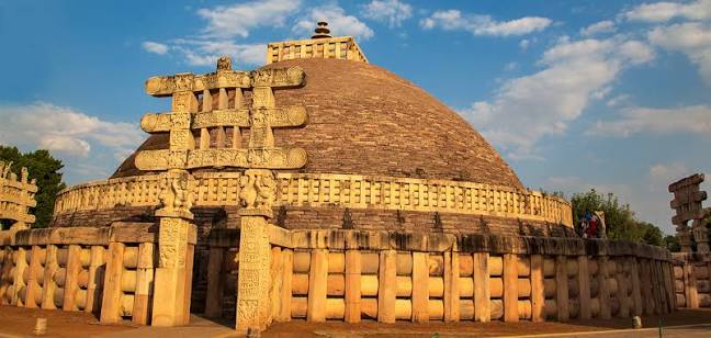 Explore Madhya Pradesh : Explore India Series