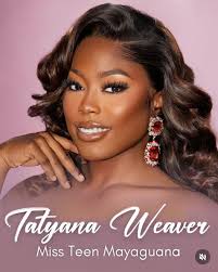 Over the weekend, I had the honor of judging Miss Teen Bahamas Bahamas  Universe and what an amazing group of beautiful confident gems they were!  Miss Tatyanna Weaver came out
