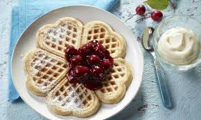 Sahne Waffeln Mit Kirschen Rezept Vegetarische Desserts Lebensmittel Essen Und Lecker