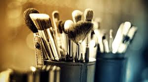 makeup brushes every beginner should own