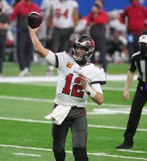 Tom brady was born on august 3, 1977 in san mateo, california, to galynn patricia (johnson) and thomas edward brady, who owns a financial planning business. Tom Brady Showed The Detroit Lions What They Need In Their Next Qb