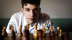 A prodigy, he achieved the title of grandmaster in 2013 at the age of 15 years and 21 days. Jan Krzysztof Duda Zatrzymal Mistrza Swiata Kolejny Wielki Sukces Polaka