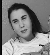 Sydney Dickerson (@syddick17)