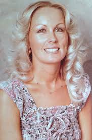 Judy Cannon Shelley: Loris