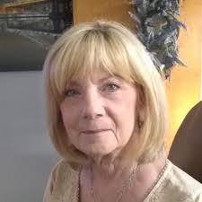 Mary Dickman's Instagram, Twitter & Facebook