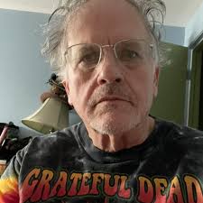 So he packed it up and split for the coast. La-La Land. L.A. As good a  double episode as Who killed Mr. Burns.