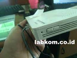 Untuk menggunakan modem huawei hg8245a langkah pertama yang harus dilakukan yaitu untuk mereset modem huawei hg8245a caranya cukup mudah tinggal tekan saja tombol. Menjadikan Huawei Hg8245a Menjadi Access Point Hotspot Mikrotik Labkom Co Id