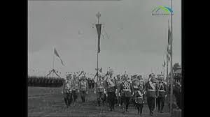 The flag was first used as an ensign for russian merchant ships in 1696. Die Generalmobilmachung In Russland Am 30 Juli 1915 Inkl Ubungen