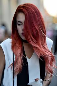 Kalau masih belum puas, lihat lebih banyak inspirasi. Tips Padu Padan Busana Untuk Rambut Berwarna Cerah Cantik Tempo Co