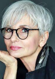 Pin By Laurence Castagno Piccioli On Grey Grace Grey Hair And Glasses Haircut For Older Women Older Women Hairstyles