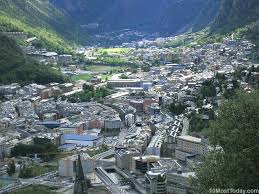 Andorra 468 Kilometros 2 181 Millas 2 Ubicado En Los Pirineos Entre Francia Y Espana El Principado De Andorr Andorra La Vella Andorra Cities In Europe
