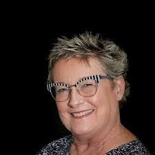 Geraldine Satterfield's Instagram, Twitter & Facebook