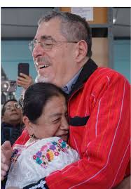 Bernardo Arévalo de León (@bernardoarevalogt)