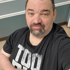 Sandy Sager's Instagram, Twitter & Facebook