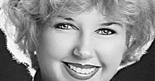 Karen Agee's Instagram, Twitter & Facebook