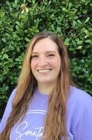 Erin Topp's Instagram, Twitter & Facebook