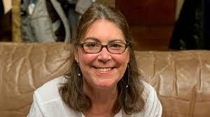 Ellen Mcshane's Instagram, Twitter & Facebook