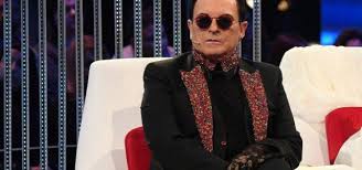 Cristiano malgioglio, nato il 23 aprile 1945, 74 anni, e alto 1.70 circa, è un noto cantante, paroliere e della vita privata di cristiano malgioglio si sa poco e niente. Fidanzato Di Cristiano Malgioglio Chi E Ha 38 Anni La Differenza D Eta Non Pesa