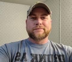 Ethan Colvin's Instagram, Twitter & Facebook