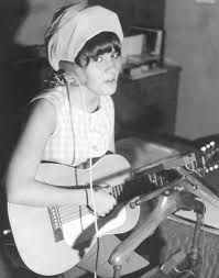 Stevie Nicks Has Anyone Ever Written Anything For You Piano Stevie Nicks For The Rock N Roll Hall Of Fame Community Google Stevie Nicks Fleetwood Mac Stevie Nicks Stevie