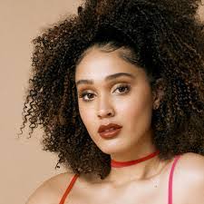 Lee Rodriguez's Instagram, Twitter & Facebook