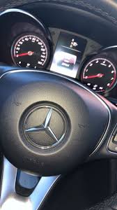 Epingle Par Cherbethe Indrampharn Sur Mercedes Benz Voiture Mercedes Interieurs De Voiture Photo De Voiture