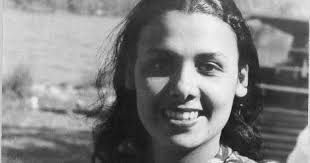 A TRIP DOWN MEMORY LANE: BORN ON THIS DAY: LENA HORNE