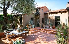 A Creative Couple S Southern California Dream Home Spanish Style Homes Spanish Style Bathrooms Spanish Style