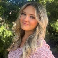 Amy Keyser's Instagram, Twitter & Facebook