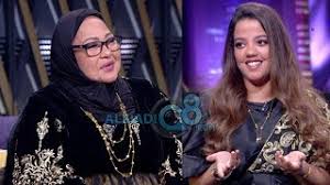 كشفت دلال، ابنة الفنانة الكويتية انتصار الشراح، مفاجأة بشأن مرض والدتها، ورفض مستشفى مايو كلينك في أميركا، استقبالها للعلاج في الفترة الراهنة، مؤكدة أن حالة والدتها لا تستدعي السفر للخارج.ونقلت الإعلامية. Ø¨Ø±Ù†Ø§Ù…Ø¬ Ù„ÙŠØ§Ù„ÙŠ Ø§Ù„ÙƒÙˆÙŠØª ÙŠØ³ØªØ¶ÙŠÙ Ø§Ù„ÙÙ†Ø§Ù†Ø© Ø¥Ù†ØªØµØ§Ø± Ø§Ù„Ø´Ø±Ø§Ø­ Ùˆ Ù†ÙˆØ±Ø© Ø§Ù„Ø³Ù† ÙŠ Ø¹Ø¨Ø± ØªÙ„ÙØ²ÙŠÙˆÙ† Ø§Ù„ÙƒÙˆÙŠØª