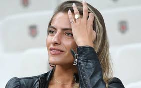 Zwar hat ihre 54 jahre simone thomalla nur rund 100.000 follower, aber hintergrund: Sophia Thomalla Biografie Alter Hohe Gewicht Korpermase Reinvermogen Trendhub Pro