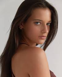 Taya Brooks Style, Clothes, Outfits and Fashion • CelebMafia