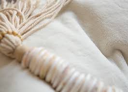 Tekstiili jaemüüklähedal ettevõttele chicago fabric yarn & button sales. Chivasso