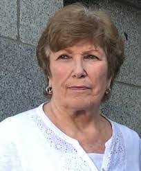 Linda Twitchell's Instagram, Twitter & Facebook